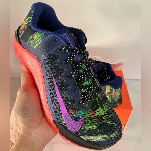 Nike Metcon 6 AMP Vivid Purple Sz 5 Women CT1246 460 - Picture 1 of 9